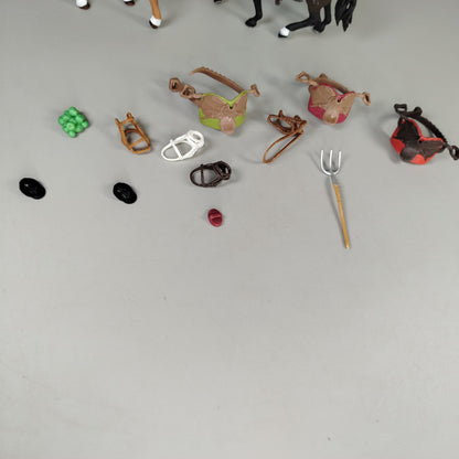 Schleich Pferde und Zubehör Set von 2, wie neu