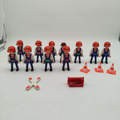 Playmobil BVG Figuren-Set – 11 Figuren mit Zubehör