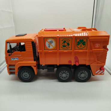 Bruder MAN TGA Müll-LKW 02760 mit Figur & Tonnen
