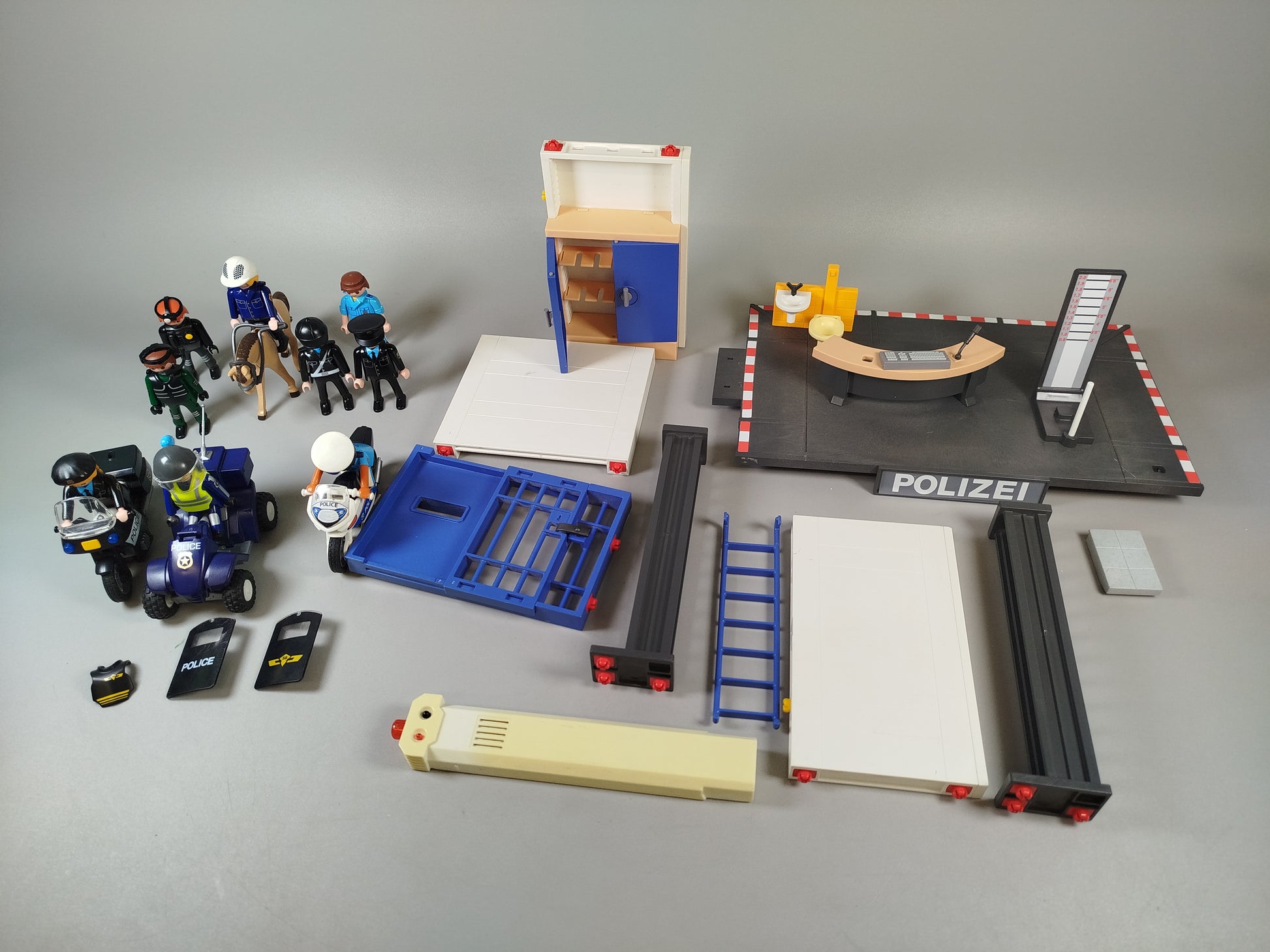 Playmobil Polizei Spielset - Fahrzeuge & Figuren, gut erhalten