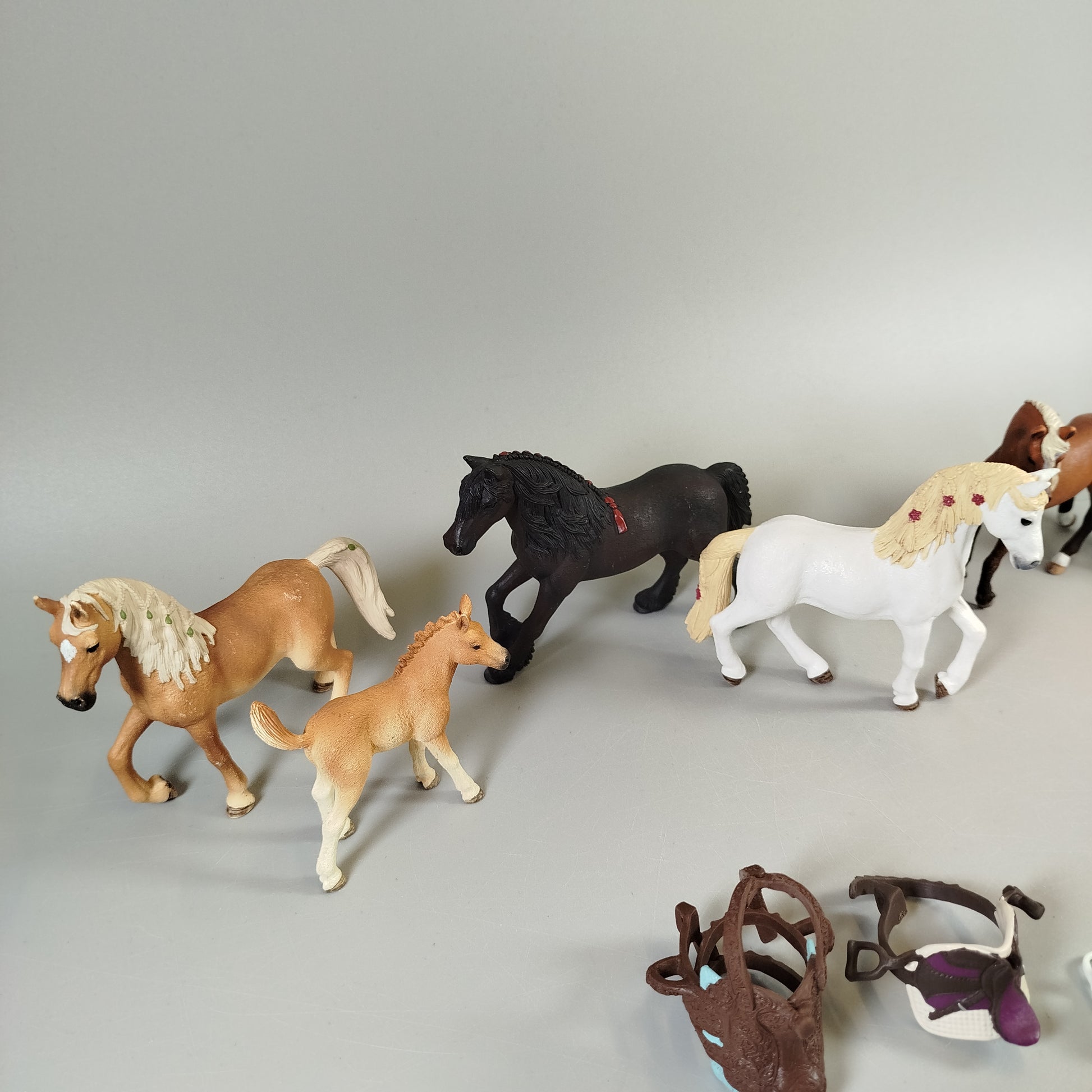 Schleich Pferde – Set von 7 Figuren & Accessoires