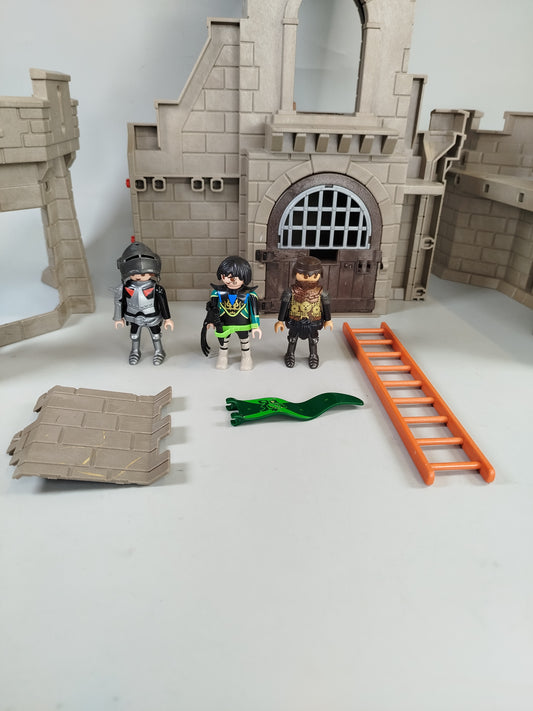 Playmobil Ritterburg mit Figuren