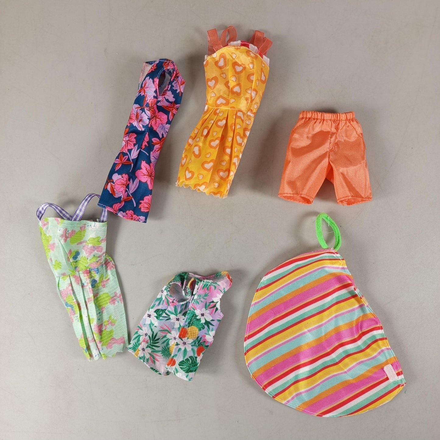 Barbie Bundle Kleidung & Hunde Accessoires