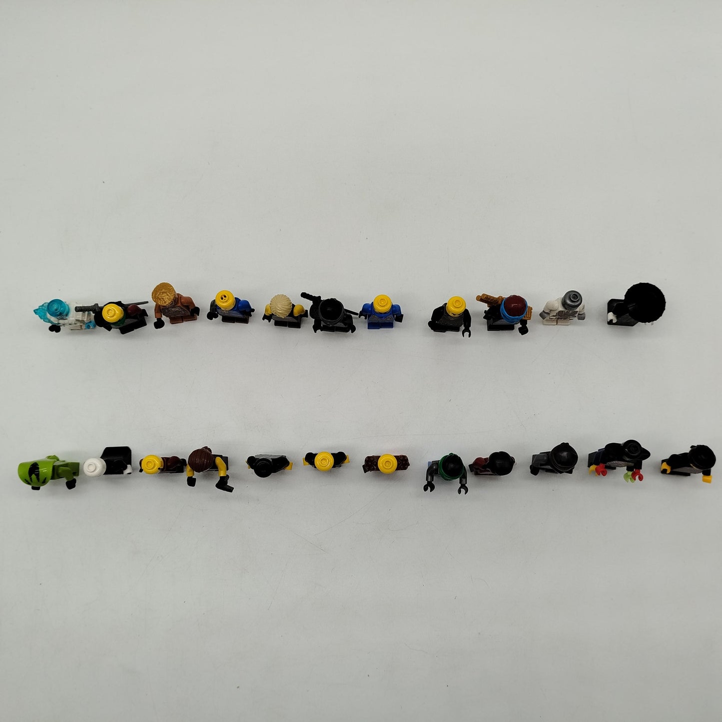 LEGO 23 Minifiguren - teilweise Ninjago Set 