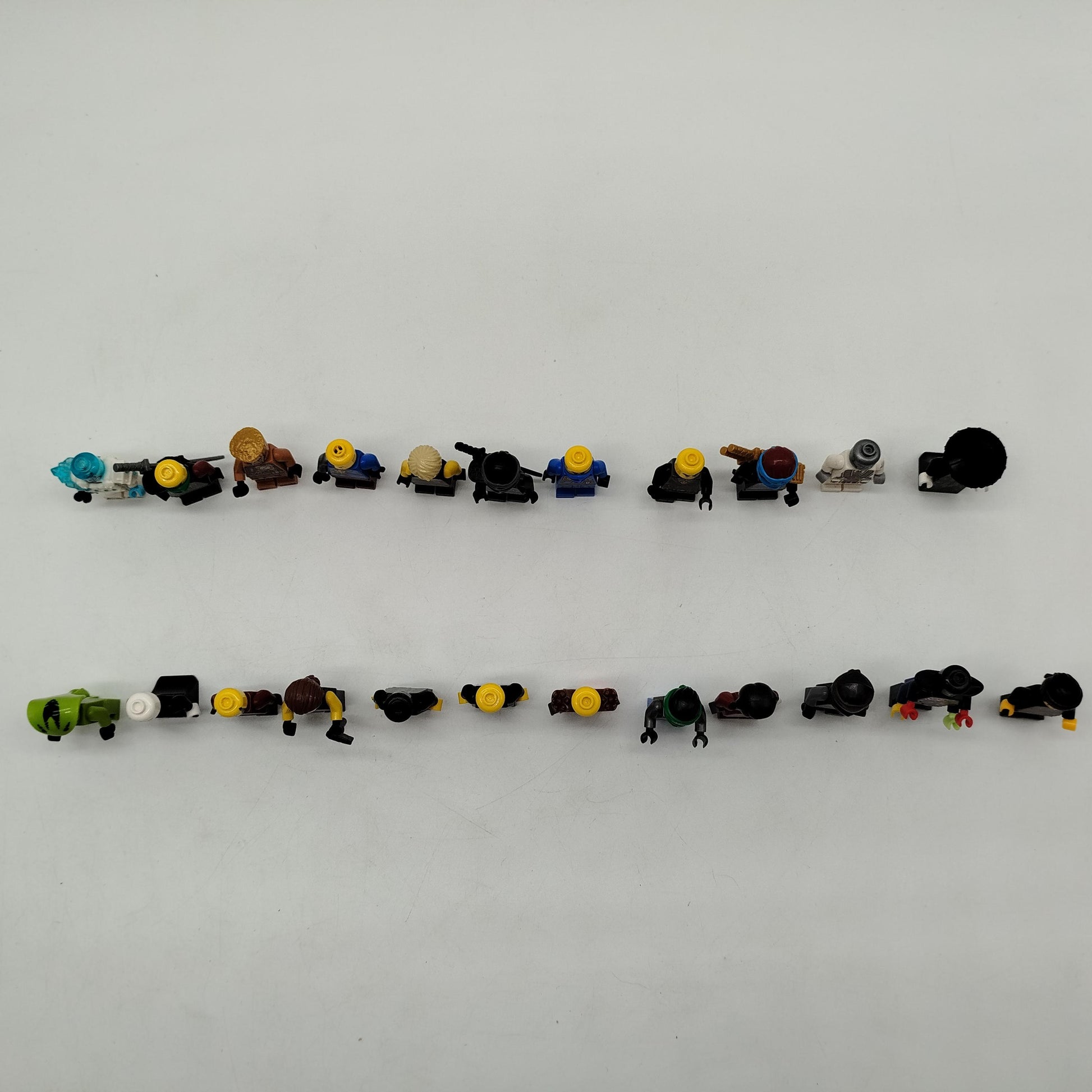 LEGO 23 Minifiguren - teilweise Ninjago Set 