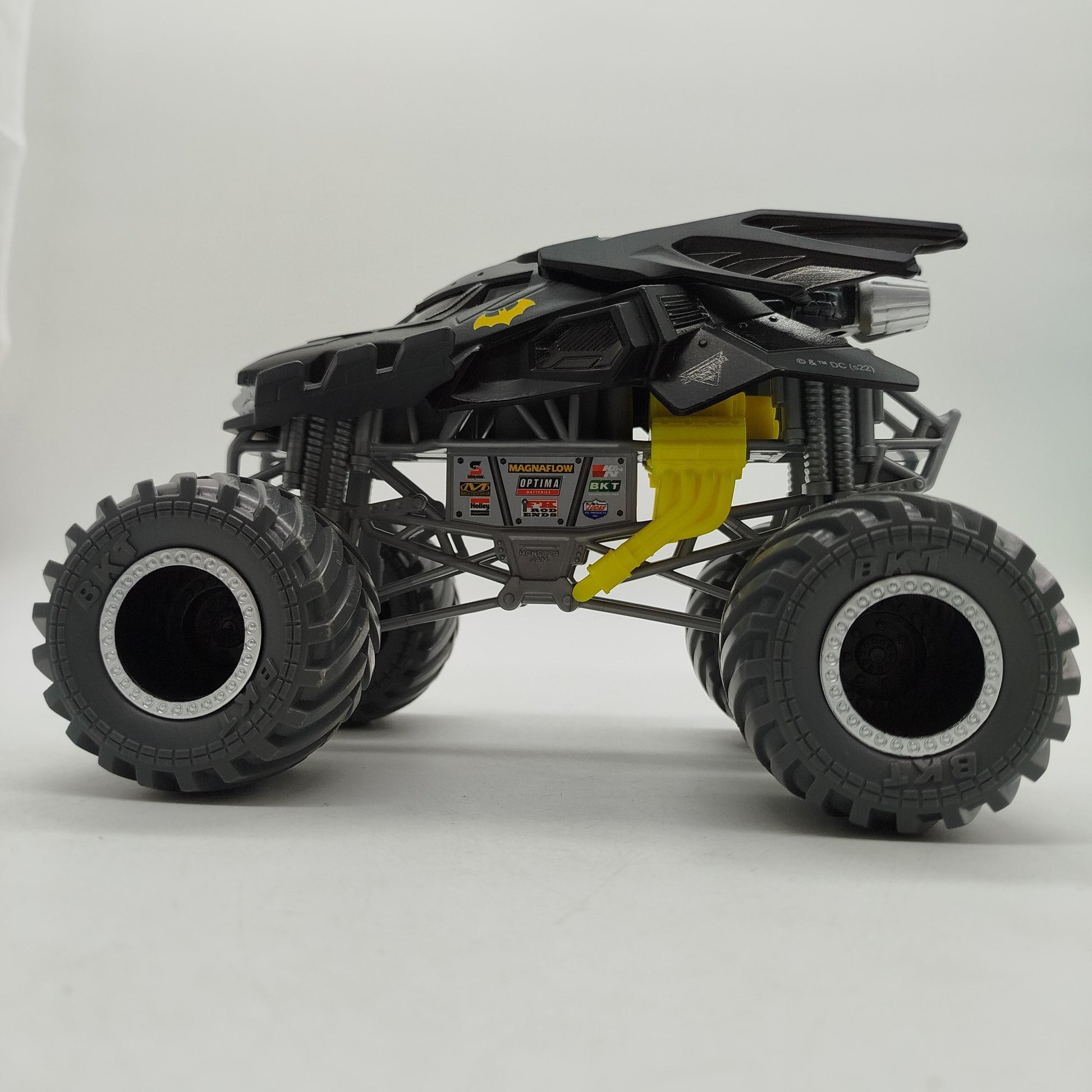DC Batmobile MonsterJam Monstertruck1:24 gebraucht ab 3 4 5 Jahre | ✅ geprüft 